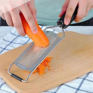 ゼスターグレーター チーズ削り レモン削り チーズおろし器