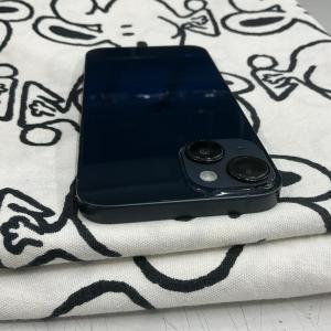 【au版】【SIMロックなし】Apple iP...の詳細画像3