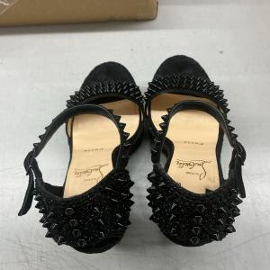 Christian Louboutin MAD...の詳細画像1
