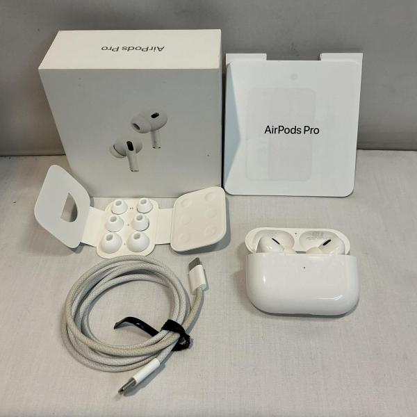 Apple AirPods 2Genイヤホン MTJV3J/A  A3047【中古】