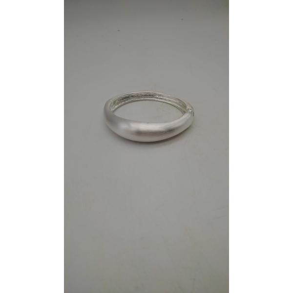 ブレスレット　バングル　