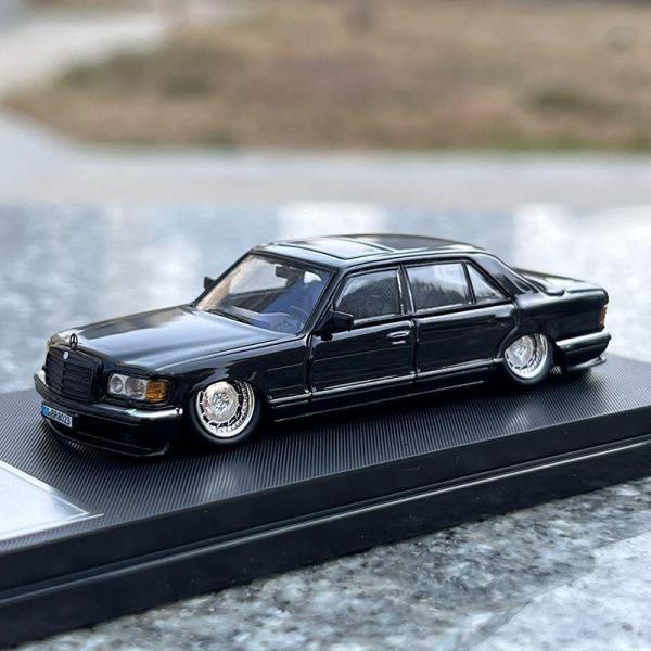 ミニカー 1/64 ベンツ 560SEL W126 MASTER ブラック