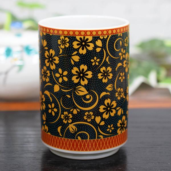 喜寿祝い プレゼント ギフト 九谷焼 湯呑み 青粒桜 70代 80代 60代 父 母