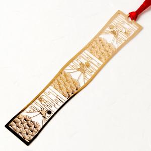 和柄ブックマーカー 富士と荒波  金の栞シリーズ 24K表面加工 金属製ブックマーカー Metal bookmark, Japanese pattern