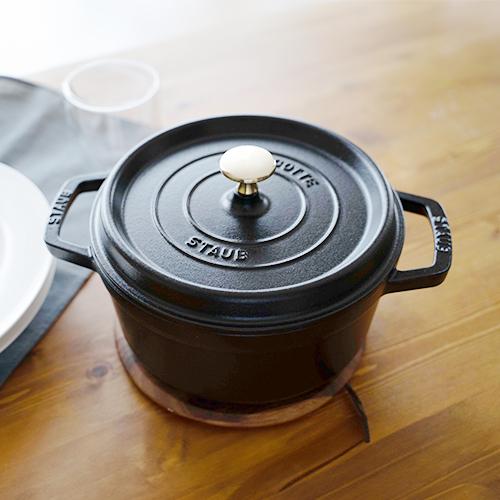 ストウブ staub ピコ ココット ラウンド 22cm 黒 40509-305 日本正規品業務用