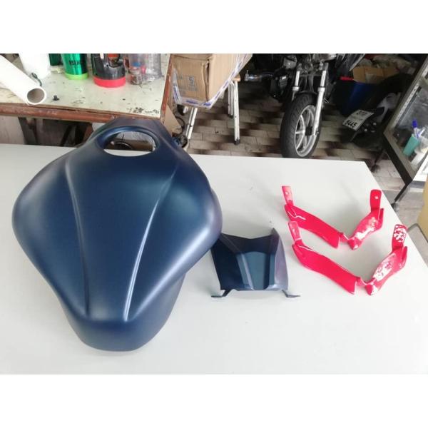 KPT DESIGN ケーピーティーデザイン タンクカバー カラー：グロスブラック タンク関連 外装