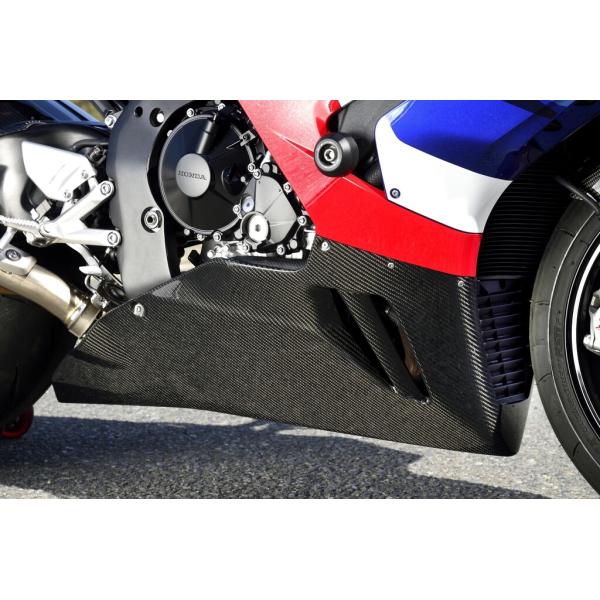 Magical Racing マジカルレーシング アンダーカウル タイプ：綾織カーボン / Magi...