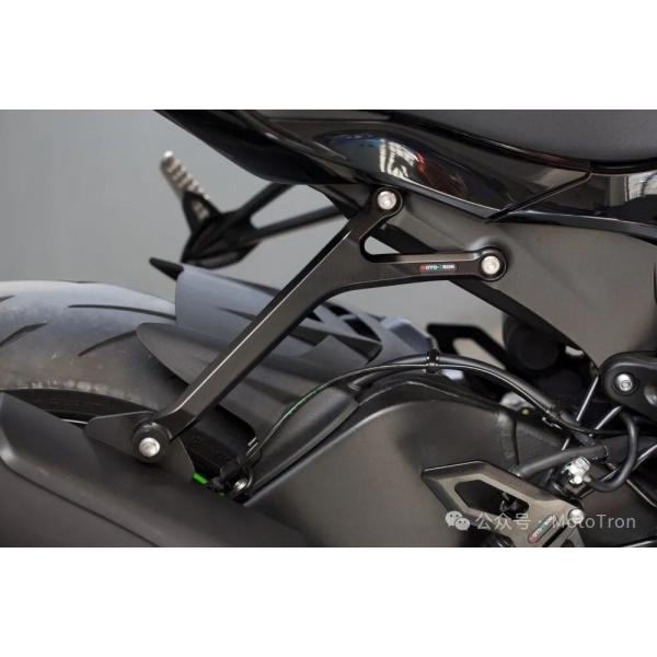 MOTO-TRON RACING モトトロンレーシング マフラーステー ZX-6R KAWASAKI...