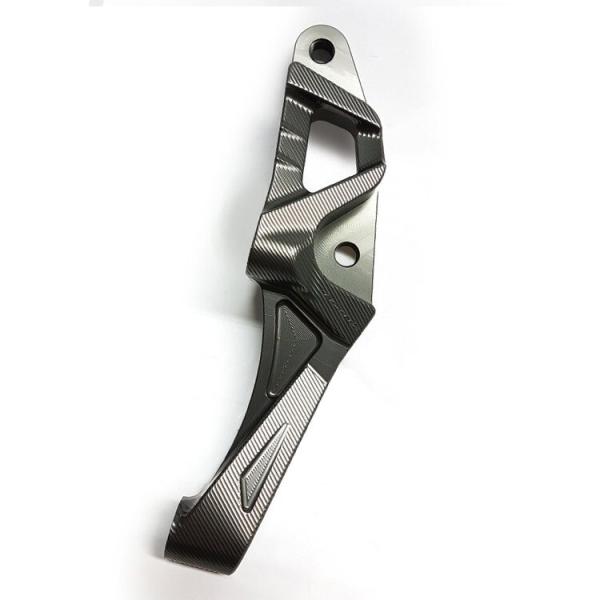 DOGHOUSE ドッグハウス Bremboラジアルキャリパー用フロントキャリパーサポート カラー：...