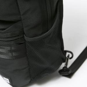 ニューエラ スリングボディバッグ 12L ブラ...の詳細画像3