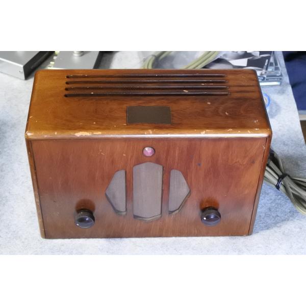 100E Powered Speaker