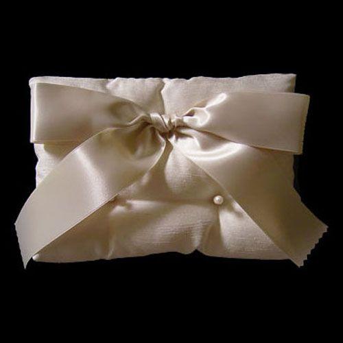 リングピロー 完成品　リボン　アイボリー　結婚式 ウェディング