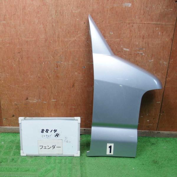 送料無料 平成22年 ミニキャブ U61V コーナーパネル 右 R 中古 即決