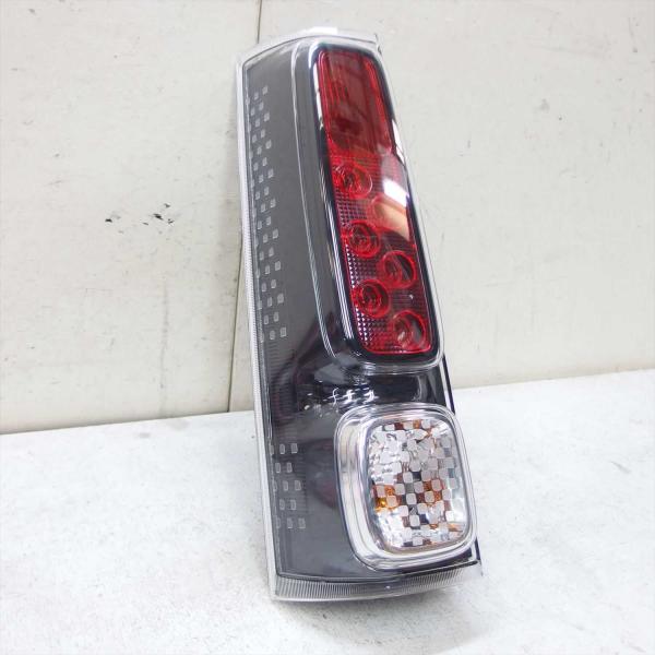 送料無料 令和6年 スペーシアベース MK33V テールランプ ライト 左 L 中古 即決
