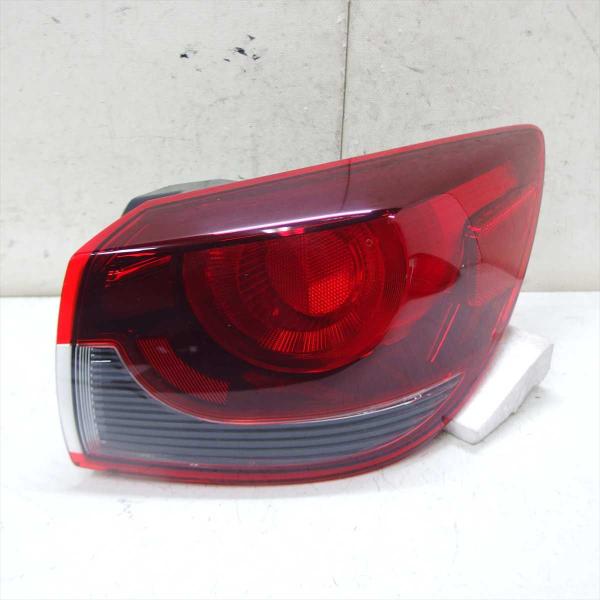 送料無料 令和7年 マツダ2 DJLFS テールランプ ライト 右 R 中古 即決