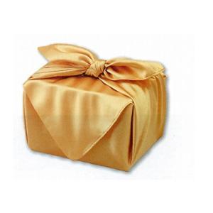 金色 ふろしき 使えるシーンは無限大！ お慶びの日には気持ちも一緒に包んでお祝いしてください。、｜westbay-link