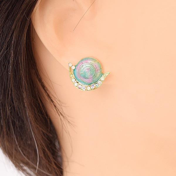 TMC ピアス キラキラカタツムリ