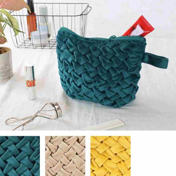 TMC　 スモッキングベルベットポーチ　 14223-000　化粧ポーチ　小物入れ