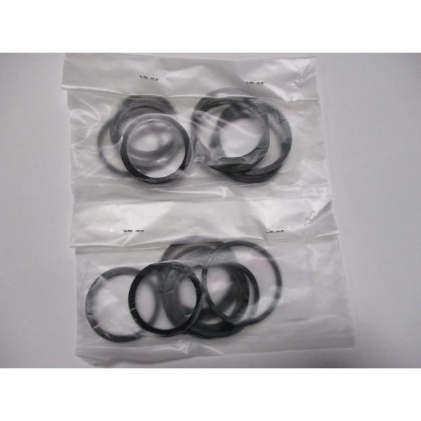 送料無料★新品★Ｒ１−Ｚ(３ＸＣ)★ＦＺＲ２５０Ｒ(３ＬＮ)★純正フロントキャリパーシールセット　左...