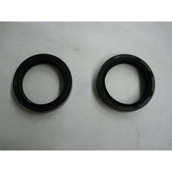 送料無料★新品★ＫＬＸ２５０ＥＳ／ＫＤＸ２００(８９年正立)★純正フロントフォークオイルシール