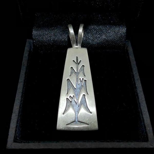 インディアンジュエリー ティモシー・リー ナバホ族 コーンモチーフ ペンダント