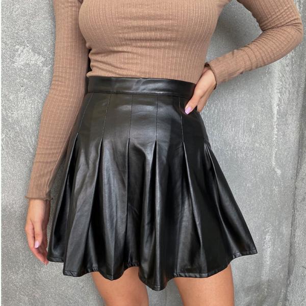 送料無料２〜３日後到着 レザースカート レディース フェイクレザーミニ丈フレアースカート XS S ...