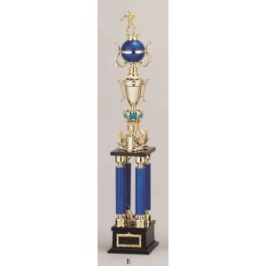 [T391B/N-3]トロフィー／4本柱／先端は樹脂製人形／高さ80cm