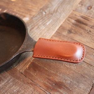 ホワットウィルビーウィルビー スキレットハンドル用レザーカバー  What Will be Will be