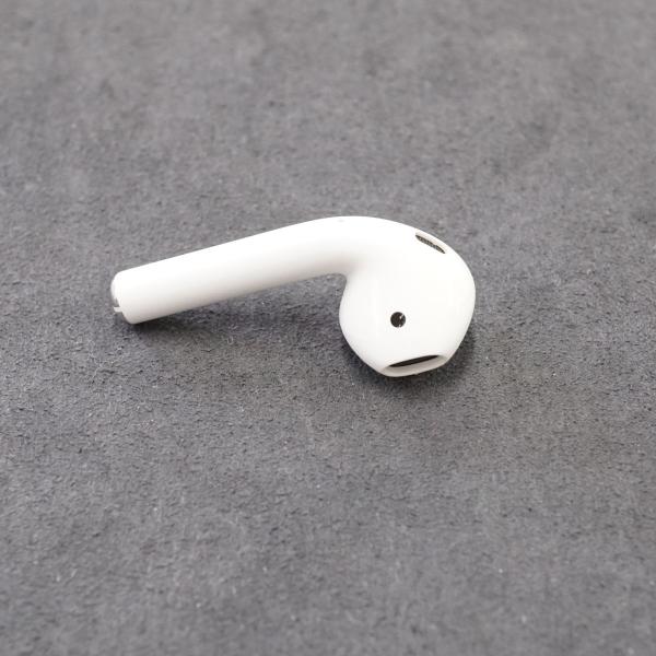 Apple AirPods エアーポッズ USED美品 右イヤホンのみ R 片耳 A2032 第二世...