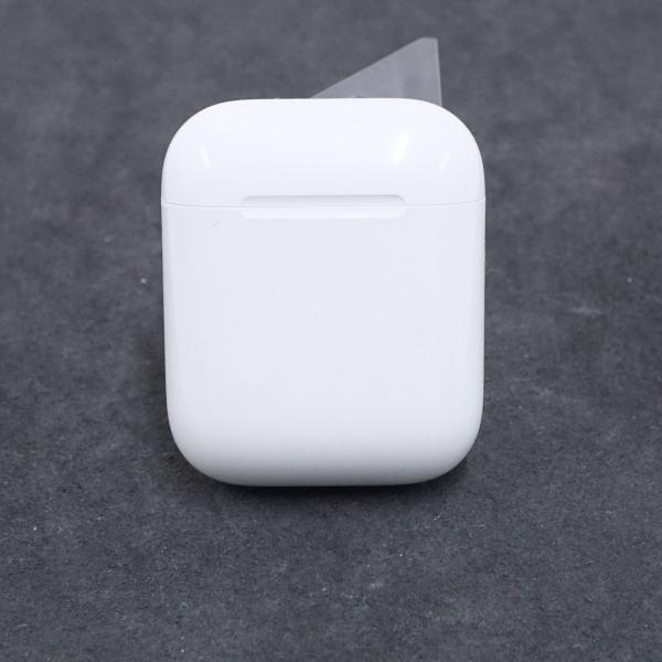 Apple AirPods with Charging Case エアーポッズ 充電ケースのみ 第二...