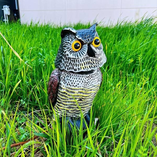 フクロウ置き物 縁起物 フクロウ 首振りフクロウ お庭のお飾りに お部屋のお飾りに 鳥よけフクロウ ...