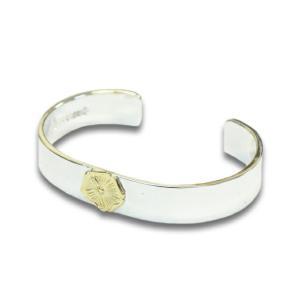 FIRST ARROW's（ファーストアローズ） K18付 平打12mm カラ草彫り