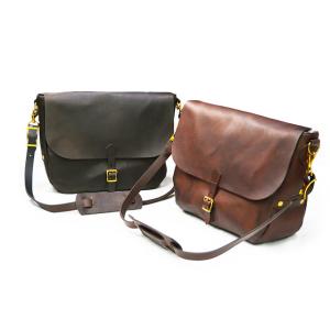 全2色【vasco/ヴァスコ】「Leather Postman Shoulder Bag”Large...