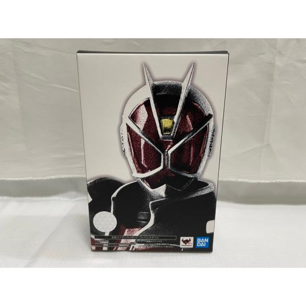 【中古】【開封品】S.H.Figuarts(真骨彫製法) 仮面ライダーウィザード フレイムスタイル ...