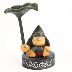 美品　木製　コロポックル　木彫り　彫刻　オブジェ　置物　縁起物　可愛いらしい表情 Yahoo!オークション -「コロポックル」(アンティーク、コレクション