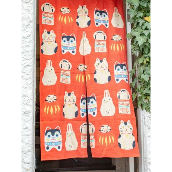 ミンゲイタチノ暖簾 カヤ kaya 日本 お土産 インテリア 和風 japan だるま 民芸