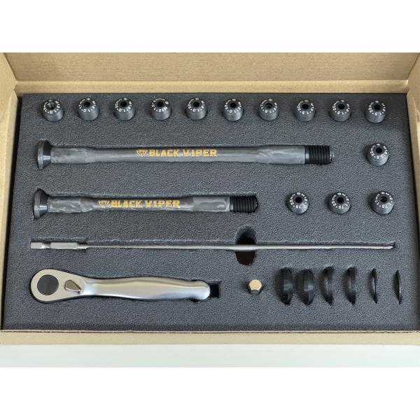 ブラックバイパー LIGHT AXLE（ライトアクスル）超軽量カーボンスルーアクスル
