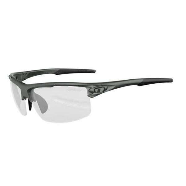 ティフォージ リベット ガンメタル/ライトナイト フォトテック 調光レンズ サングラス