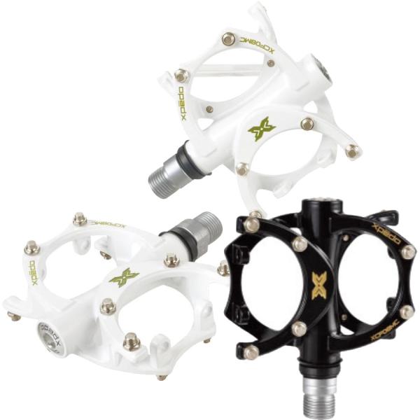 エクスペド TRVS8