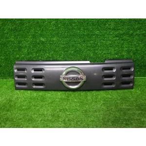 キューブ　Z12　NZ12　純正グリル　62070　1FA0A　日産　250630016