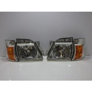 キャラバン ヘッドライト左右 ハロゲン E26 後期 100-24880 A 26010/26010...