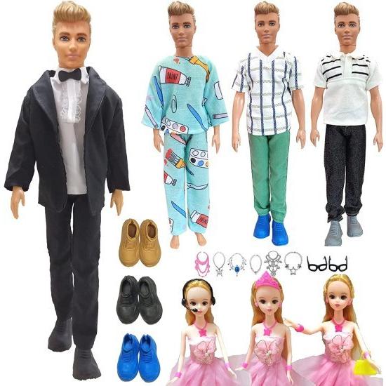 Barbie バービーケン人形の人形服とアクセサリー、4つの衣装 + 3ペアの靴 + 56 PCSド...