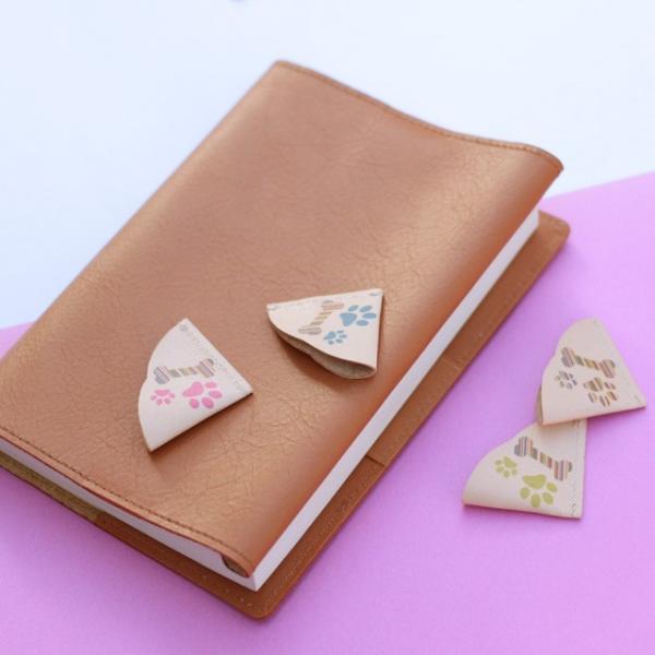 ブックマーク しおり 可愛い 犬 ネコ esola エソラ 革 栞 しおり 日本製 手作り ヌメ革 ...