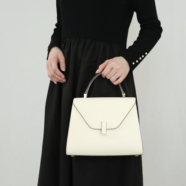 【並行輸入品】 ヴァレクストラ VALEXTRA 2WAYバッグ イジィデ WBES0056 028...