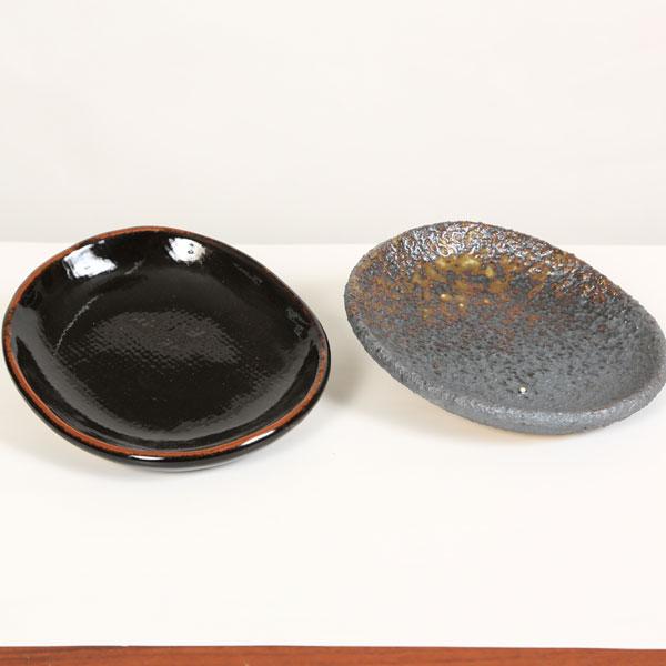 苔玉受け皿：国産益子焼　楕円変形皿