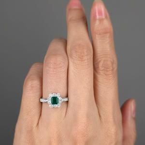 コロンビア産エメラルド0.48ctプラチナリン...の詳細画像3