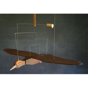 ふるさと納税 東川町 「鳥たちの空」クマゲラモビール【0043-006】