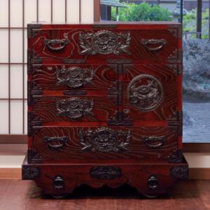 ふるさと納税 利府町 仙台箪笥　中型車箪笥　拭き漆塗り　(お申込書返送後1ヵ月〜4ヵ月程度でお届け)