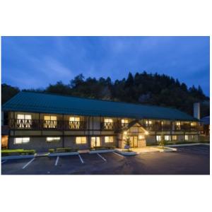 ふるさと納税 黒滝村 黒滝森物語村(森の交流館、きららの森、道の駅吉野路黒滝)」施設利用券【1000...