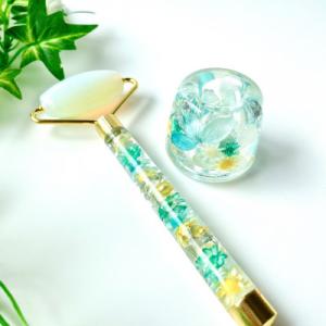 ふるさと納税 安城市 ハーバリウム美顔ローラー&ペン立て1セット　箱入りラッピング(カラーおまかせ)